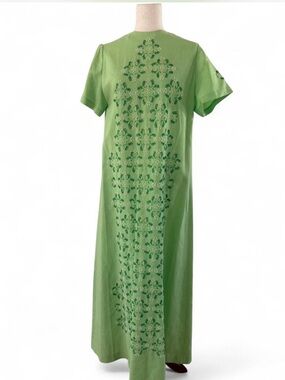 Vintage 1960s Green Embroidered Maxi Dress Cottagecore Boho Festival Dress M